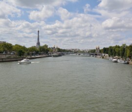 Sekwana – panorama z Wieżą Eiffla Sekwana, Pont Alexandre III i Wieża Eiffla