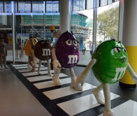 M&M's World – figurki M&M's Figurki M&M's w sklepie M&M's World na Leicester Square