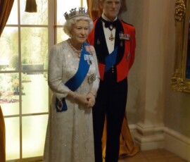 Woskowe figury Królowej Elżbiety i Księcia Filipa – Madame Tussauds Woskowe figury Królowej Elżbiety II i Księcia Filipa w Madame Tussauds