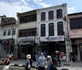 Kamienice w George Town Kolorowe zabytkowe kamienice w centrum George Town w Penang