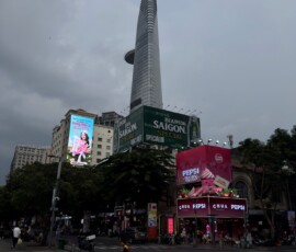 Bitexco Financial Tower w Sajgonie Wieża Bitexco z lądowiskiem dla helikopterów w Sajgonie